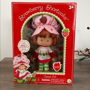 2018 Strawberry shortcake doll
